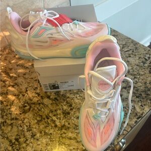 Stylish Athletic Shoes in Pink and White